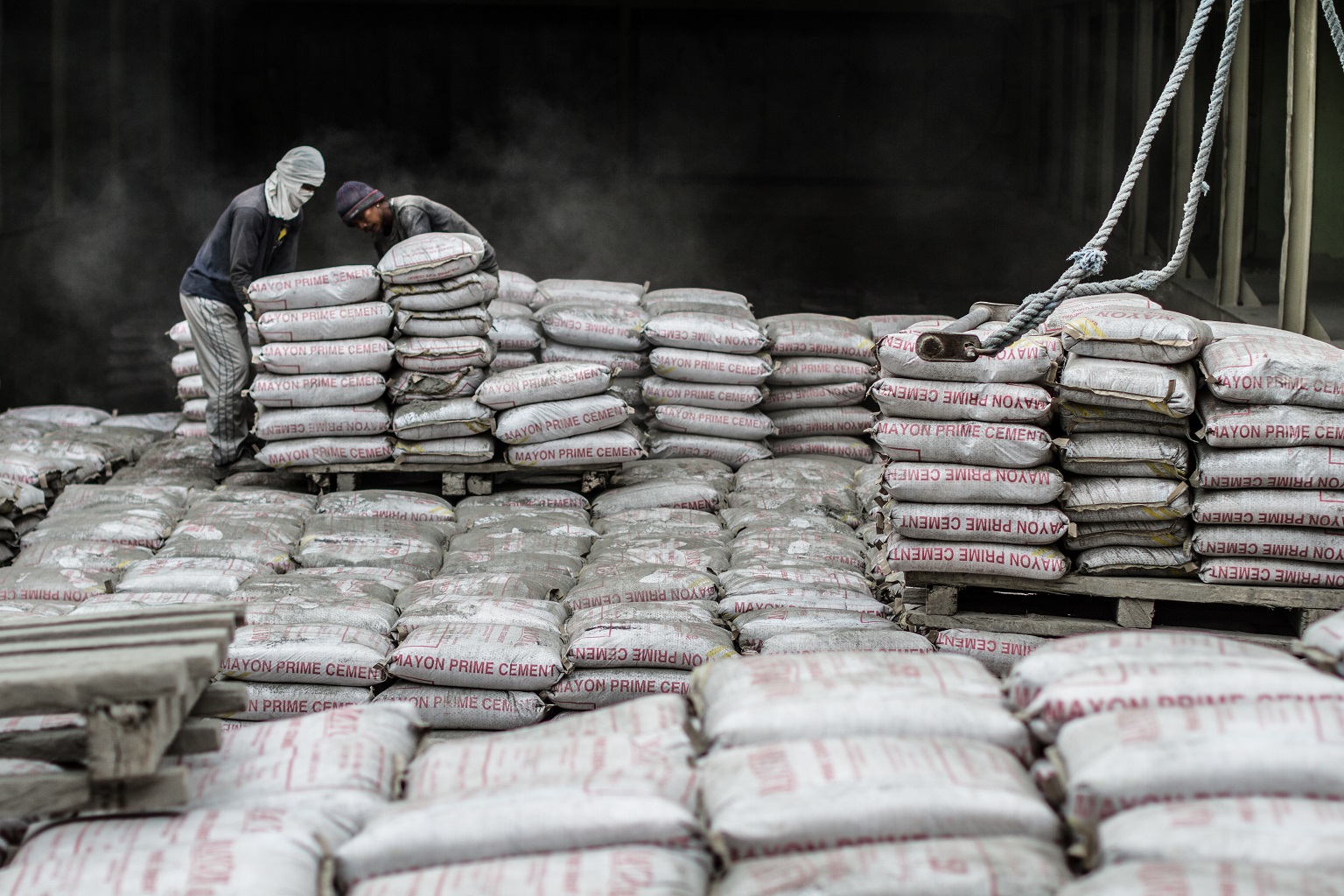 The cement industry is a major greenhouse gas emitter. Burning municipal waste, including plastics, in the form of RDF to make energy is included in current pathways to decarbonize the sector, an approach environmental and health experts say is deeply flawed.