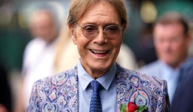 Cliff Richard reveals he has been treated for prostate cancer