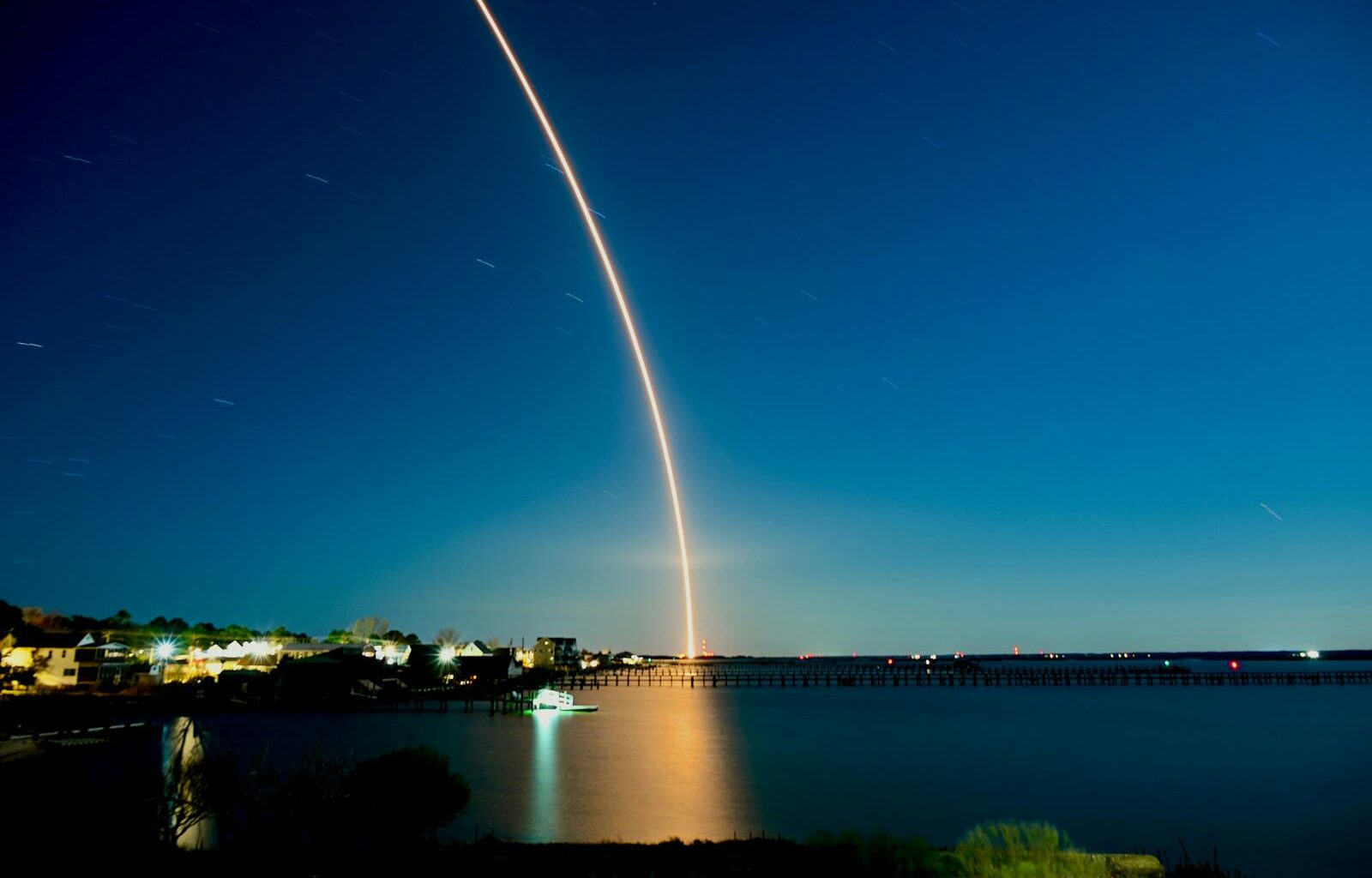 Rocket Lab builds on Friday’s gain after landmark $816 million satellite contract and record Electron rocket launches in 2025