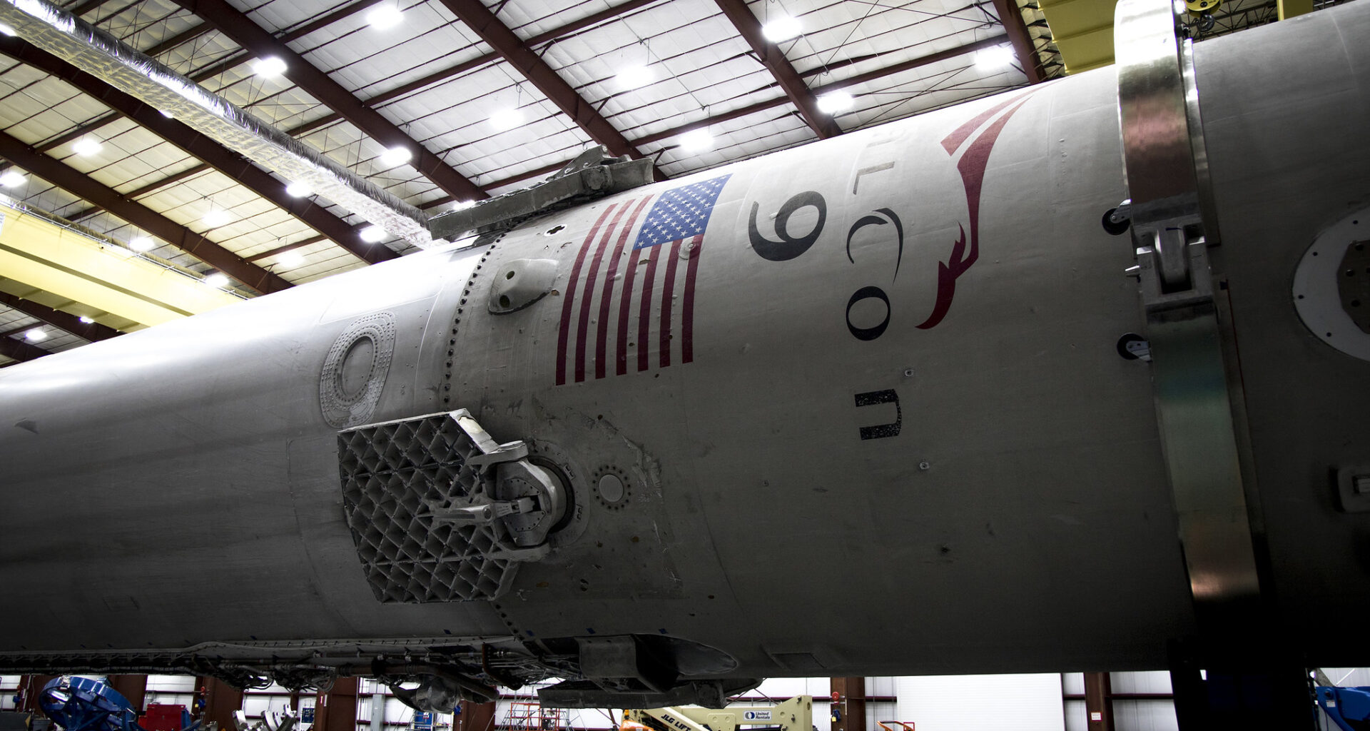 SpaceX to end the year with Italian radar satellite launch