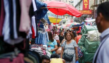 Consumers more pessimistic, businesses more optimistic in Q4 - ABS-CBN