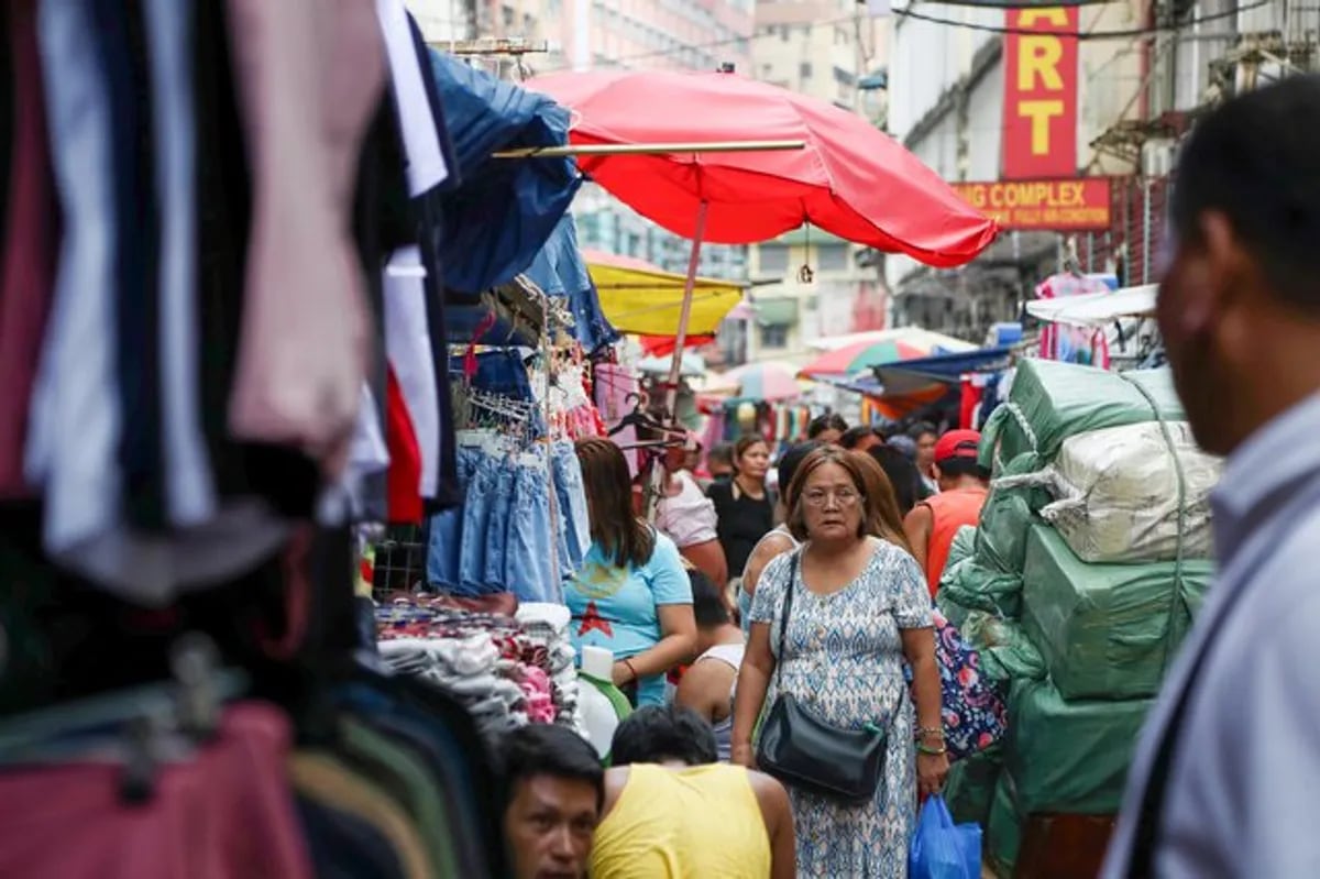 Consumers more pessimistic, businesses more optimistic in Q4 - ABS-CBN