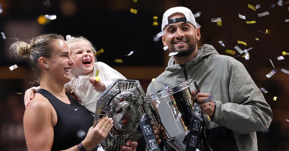 Nick Kyrgios defeats Aryna Sabalenka but Battle of the Sexes veers too close to circus – The Irish Times