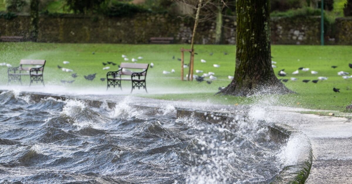 Met Éireann issues status orange warning for Cork and Kerry with 'significant rainfall' due