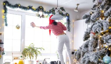 Could the snowflake method help you declutter for Christmas?