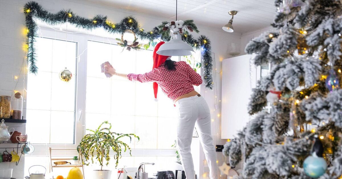 Could the snowflake method help you declutter for Christmas?