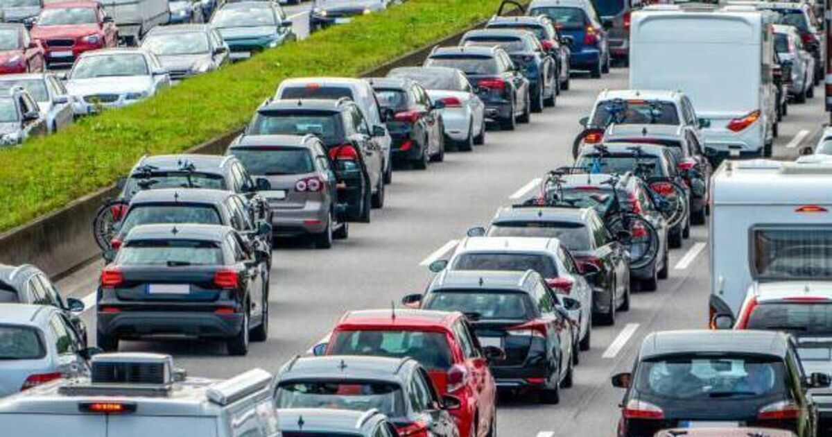 Ireland needs 'significant shift away from private car use' to meet climate commitments, report says