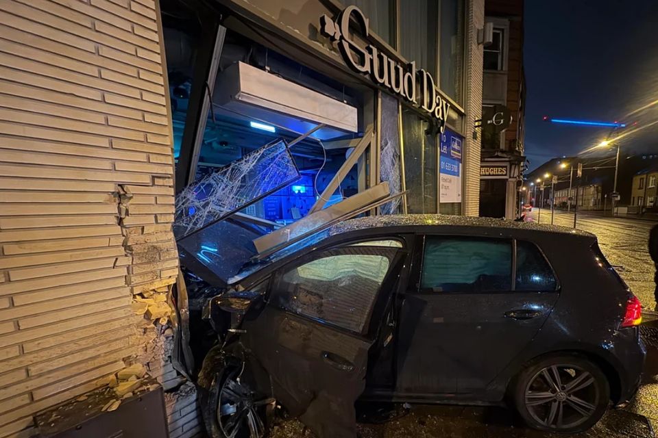 Car crashes into the front of Guud Day café on Chancery Street. Pic:@2-C_or_not_to_B