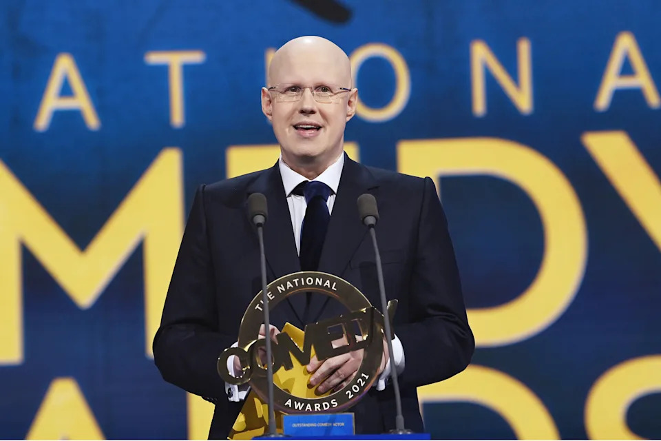 LONDON, ENGLAND - MARCH 02:    Matt Lucas presents the award for Outstanding Comedy Actor  'The National Comedy Awards for Stand Up To Cancer airs on Channel 4 and All 4' on March 02, 2022 in London, England. (Photo by Dave J Hogan/Getty Images)
