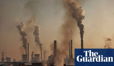 Economic growth no longer linked to carbon emissions in most of the world, study finds | Fossil fuels