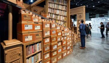 Comment | The worlds of analogue and digital art may be splintering - The Art Newspaper