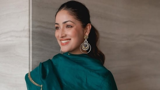 Yami Gautam credits her glowing skin to turmeric. (Instagram)