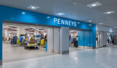 Primark fans set to love new cardigan in two colours for only €20