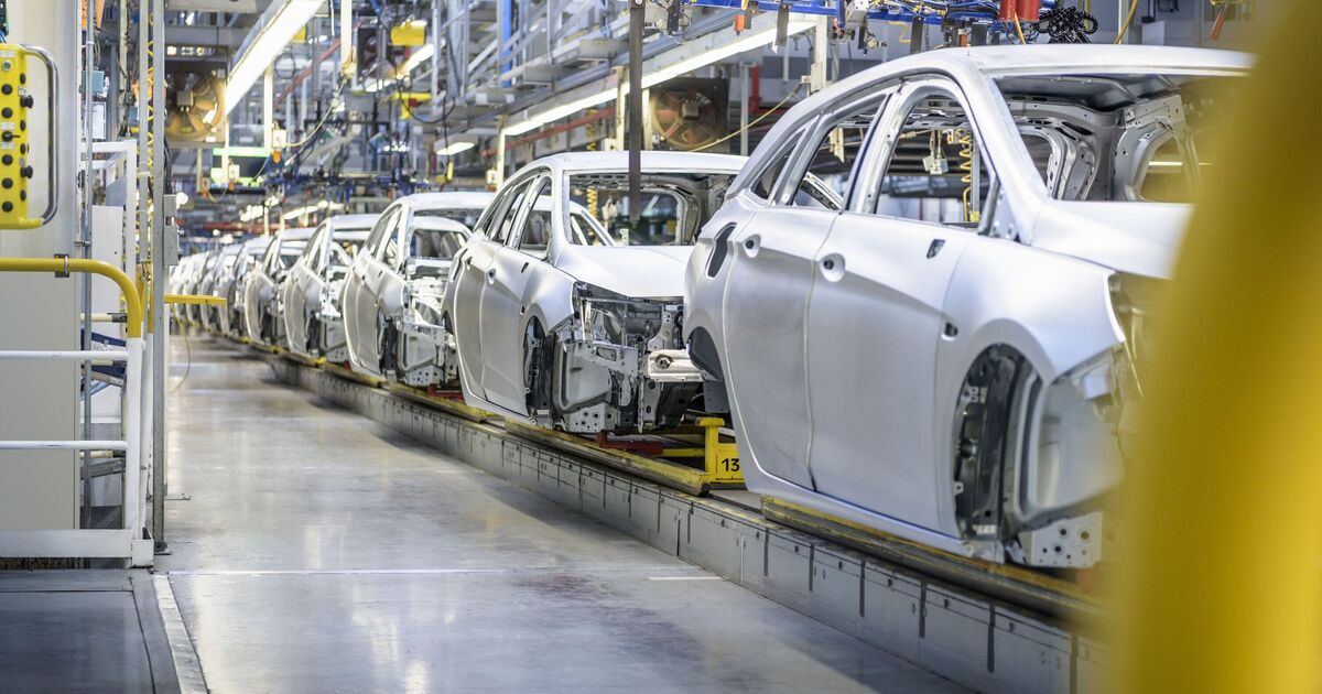 Car industry in crisis as ‘wave of redundancies’ expected in 2026