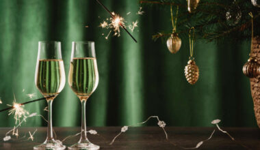 82 Babies, €15M in Consoles and 966,000 Bottles of Prosecco: Ireland’s Christmas by the Numbers