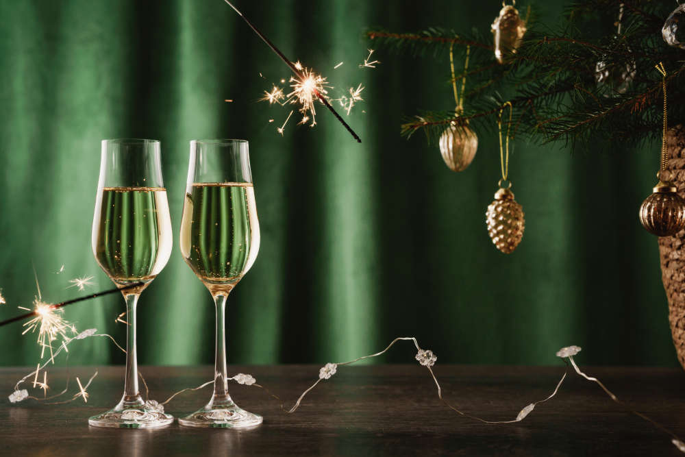 82 Babies, €15M in Consoles and 966,000 Bottles of Prosecco: Ireland’s Christmas by the Numbers