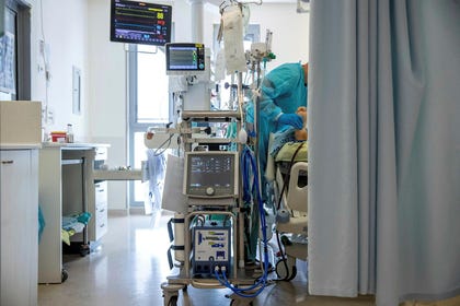 An ECMO machine at the Shaare Zedek Medical Center in Jerusalem. Credit: Ohad Zwigenberg An ECMO machine at the Shaare Zedek Medical Center in Jerusalem.