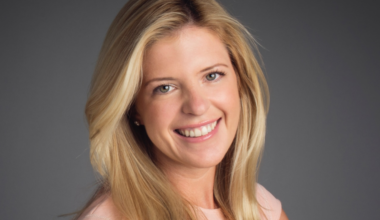 Dear Annie: My neighbors ignore me when I greet them