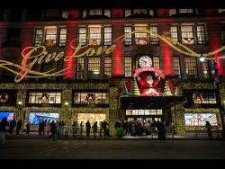 Expert tips to ease financial pressure and avoid holiday overspending | News