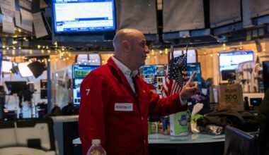 S&P 500 surges to record after strong US economic report