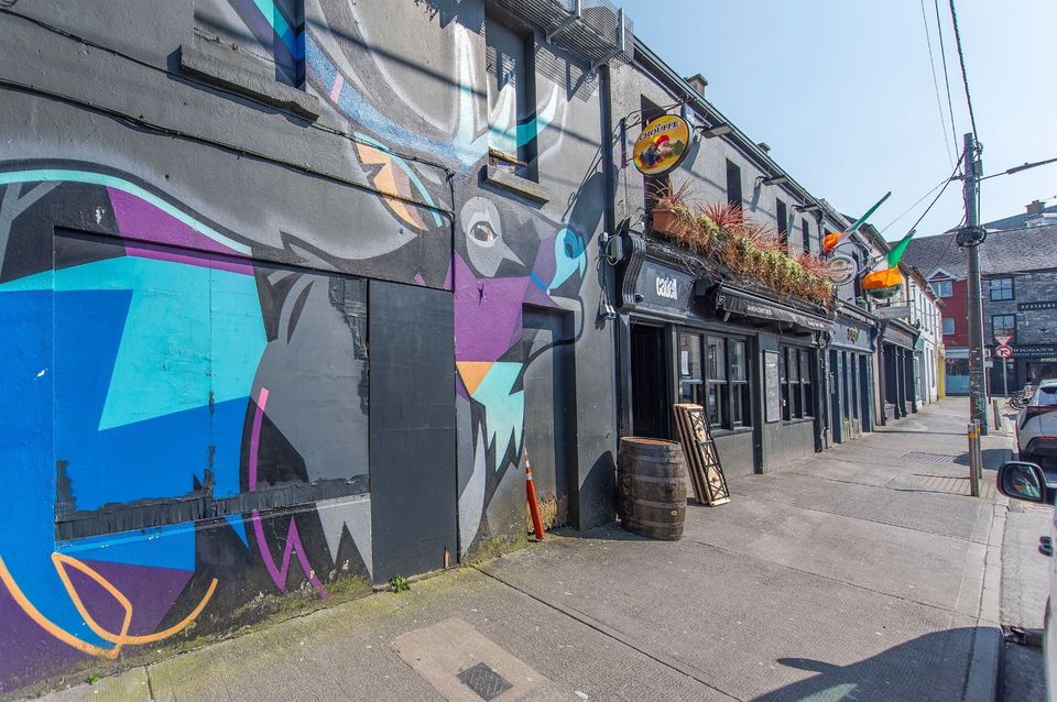 Cadell bar in Woodquay