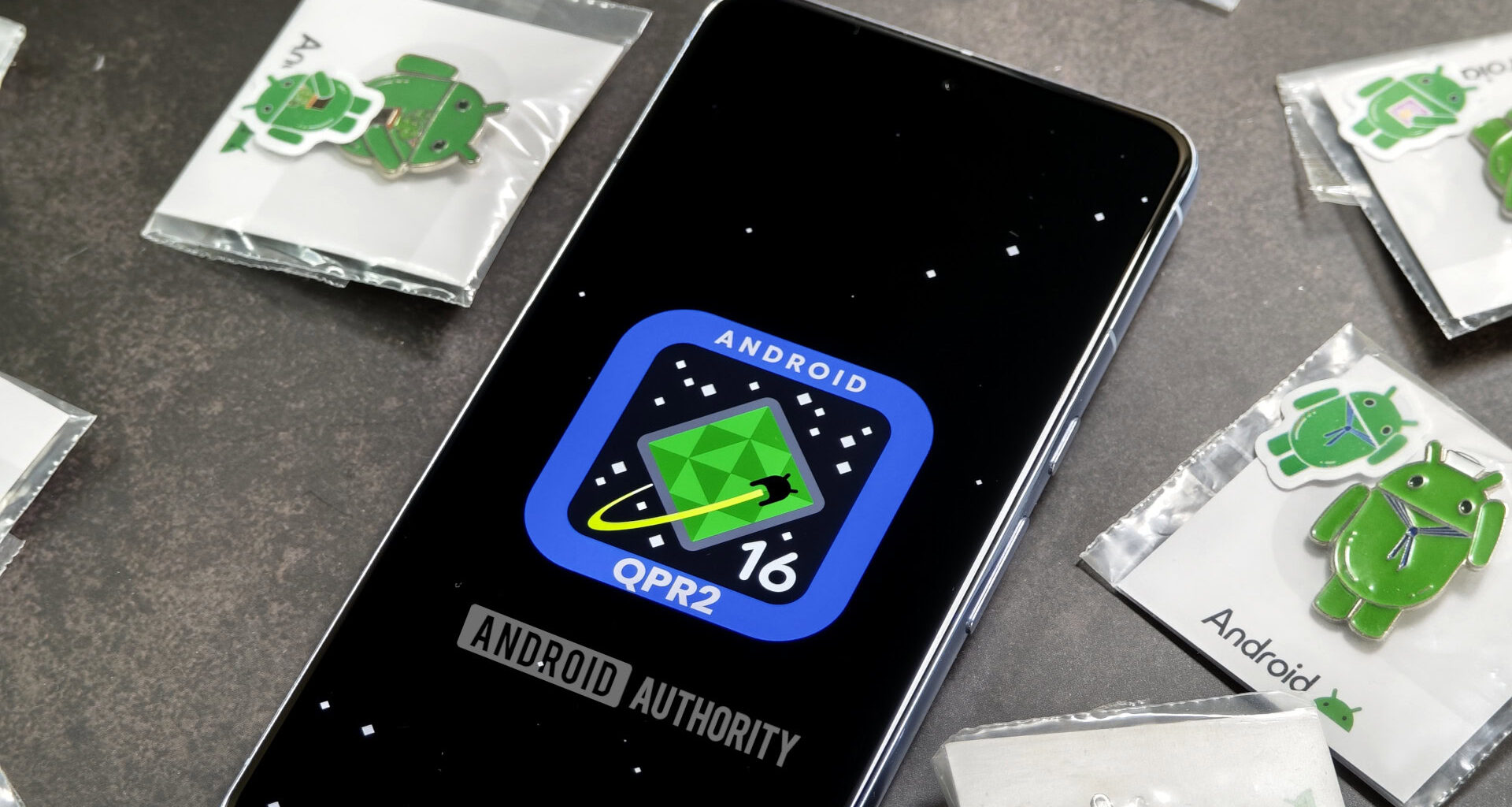 Android 16 QPR2 logo hero image