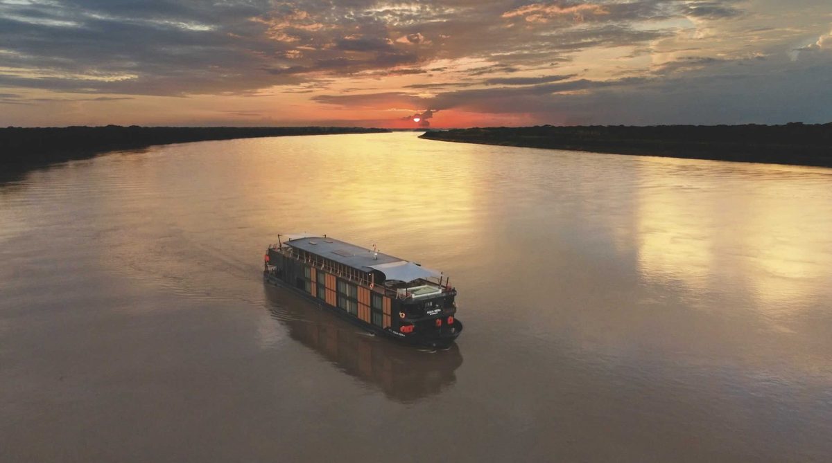 Aqua Nera boat on the Amazon River