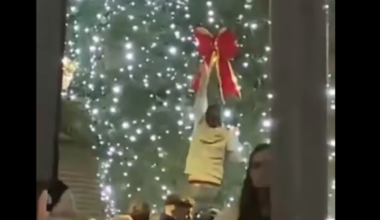 Gardaí notified after ‘idiots’ cause €600 damage to Buncrana Christmas tree