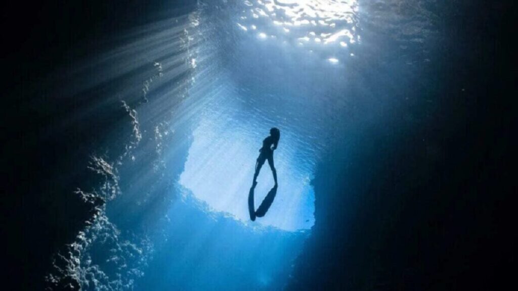 Gigantic Ocean Discovered 700km Beneath Earth’s Surface