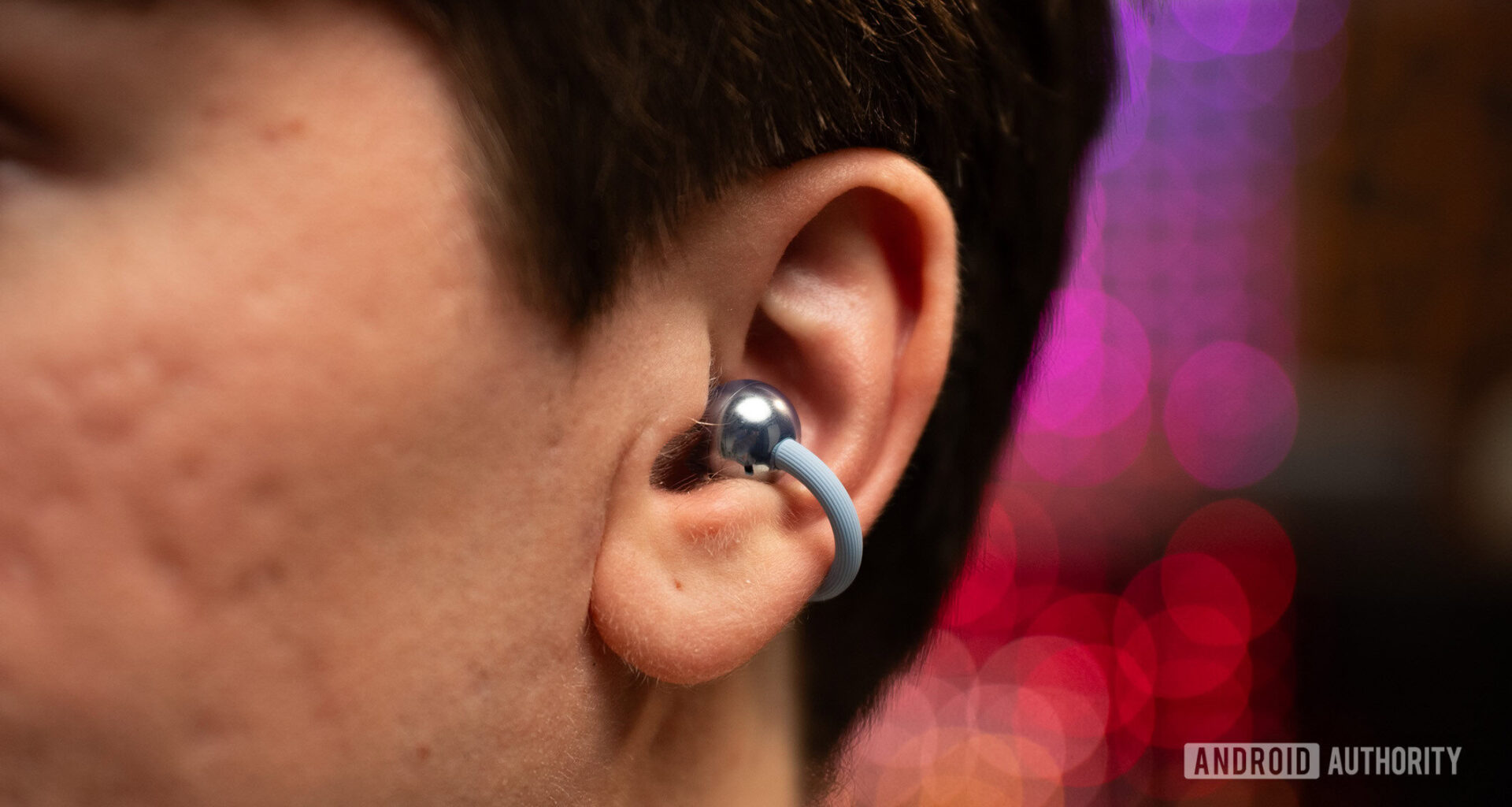 HUAWEI FreeClip 2 in ear.