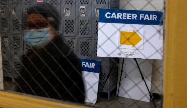 US unemployment rate hits four-year high of 4.6% – The Irish Times