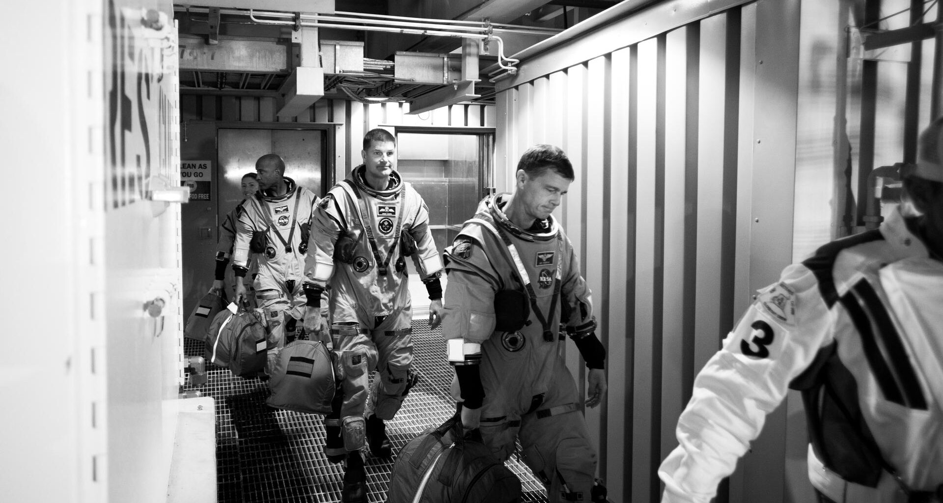 Artemis II Flight Crew, Teams Conduct Demonstration Ahead of Launch