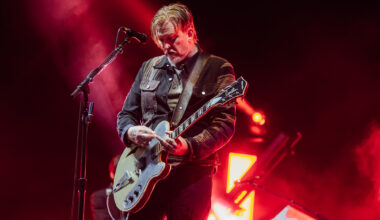 Watch Queens Of The Stone Age’s ‘Alive In The Catacombs’ and ‘Alive In Paris And Before’ online for free