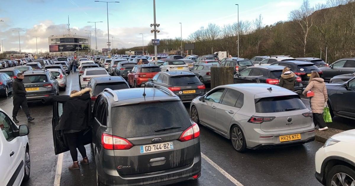 ‘Complete disaster’ for New Year holidaymakers amid Eurostar cancellations – The Irish Times
