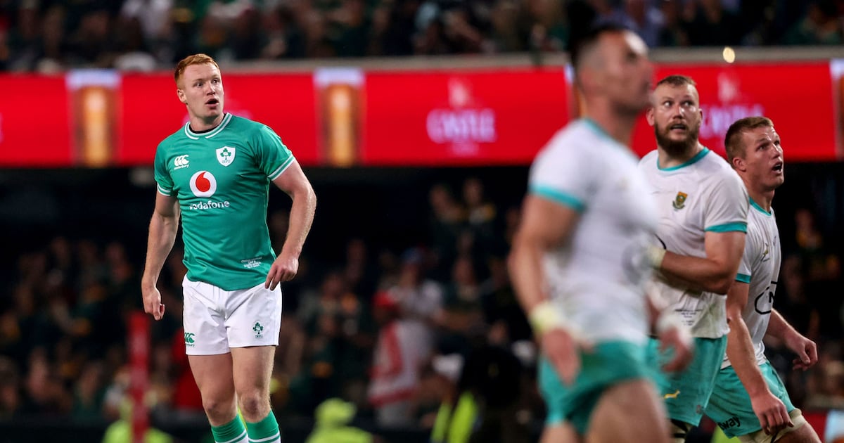 Ciarán Frawley aiming to edge in on Ireland outhalf debate with move to Connacht, says Lancaster – The Irish Times