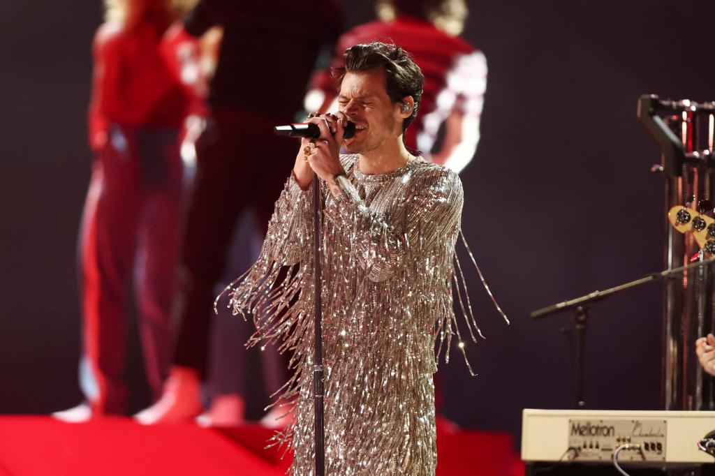 Harry Styles Shares ‘Forever, Forever’ Video Amid Zoë Kravitz Romance