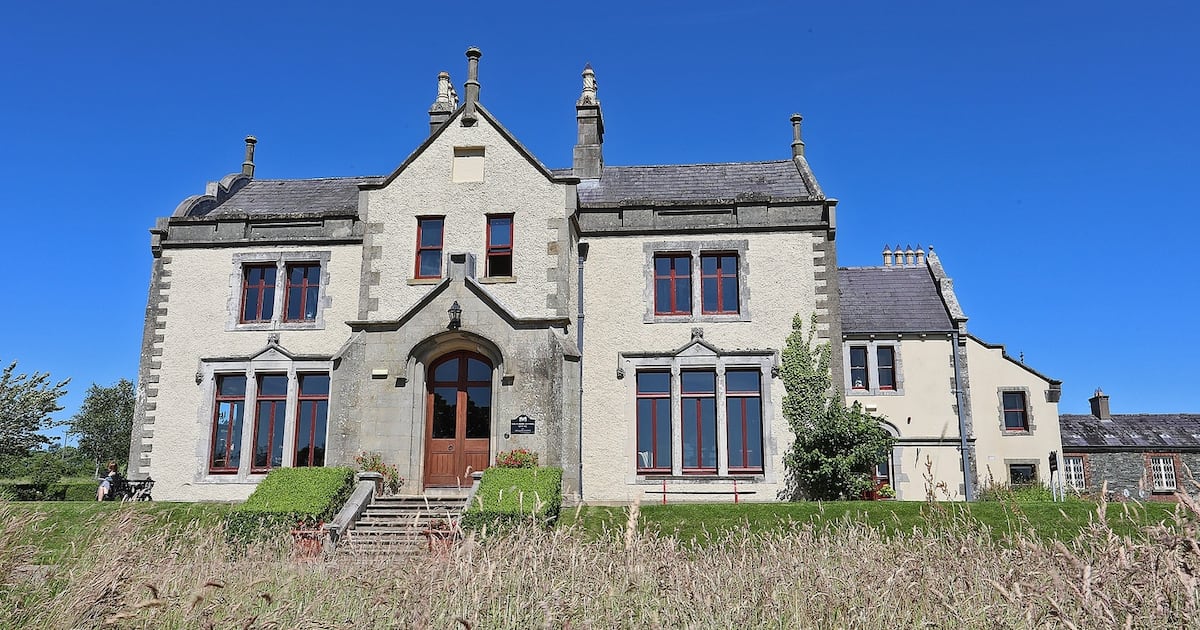 A very grand room and a piece of furniture I’m now bereft to have to live without – The Irish Times