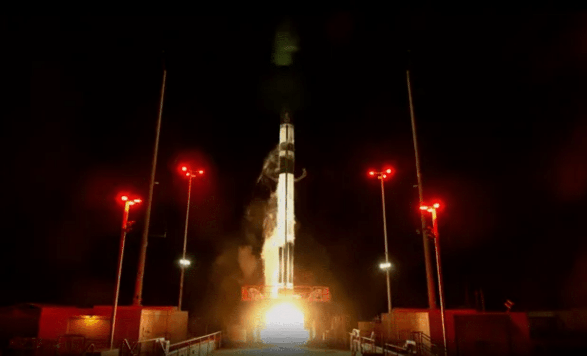 Rocket Lab Sets New Launch Record With Historic 'disksat' Mission