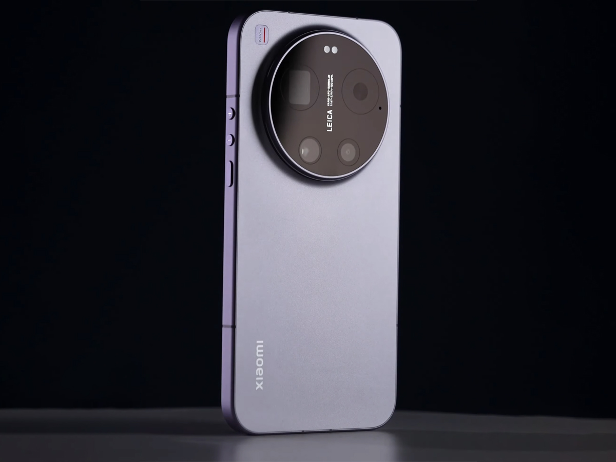 Official hands-on video reveals Xiaomi 17 Ultra front design and surprise colorway