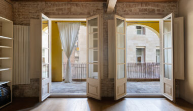 One building, four homes and a brilliant location in Barcelona