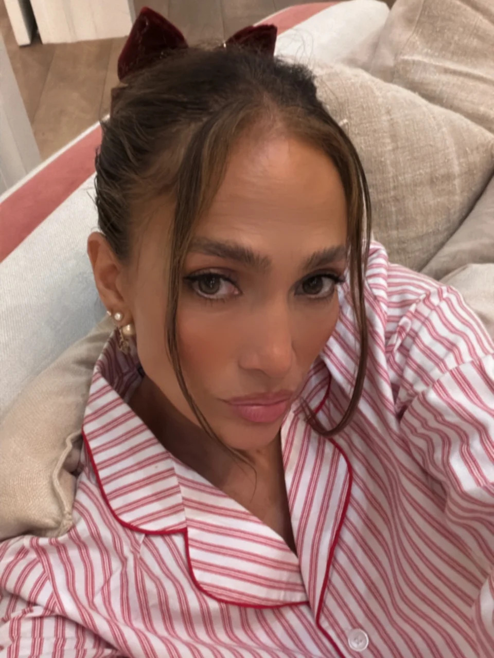 “Twas the night… .” Lopez captioned the photos. Jennifer Lopez/Instagram