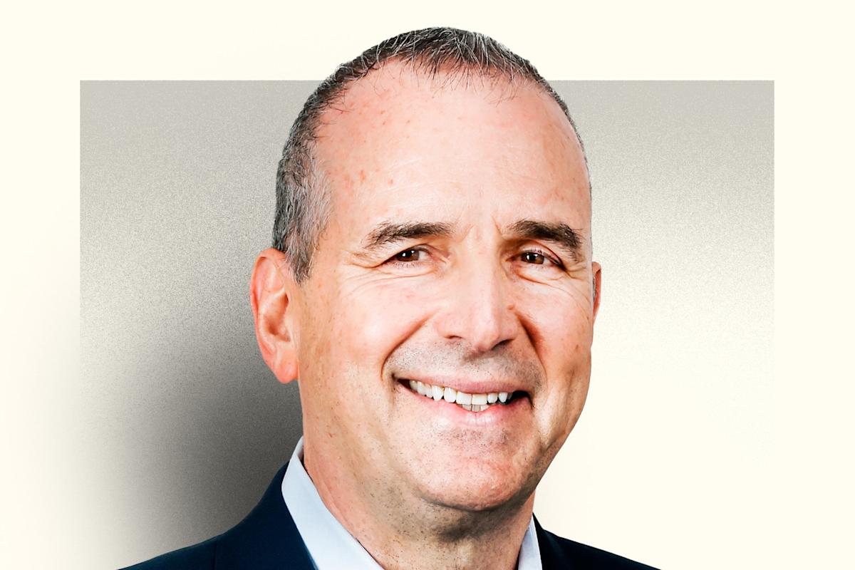 GE HealthCare CEO Peter Arduini is forging a new chapter for the $20 billion-a-year business while drawing on Jack Welch’s legacy