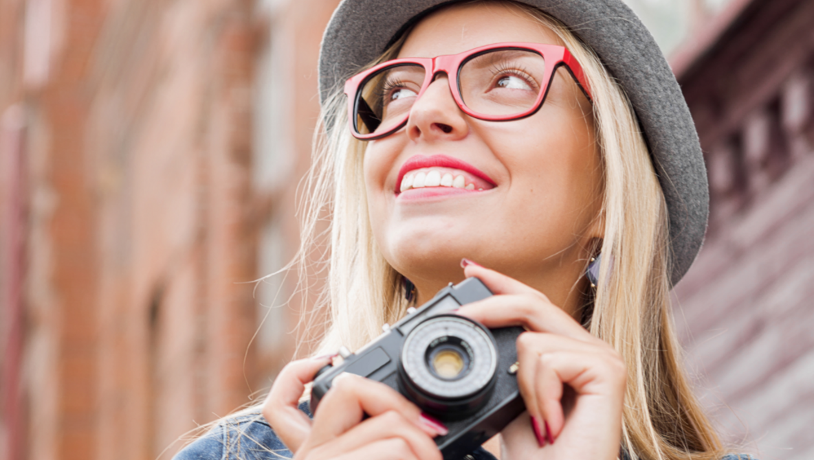 The 10 Best Point-and-Shoots for People Who Hate Phones