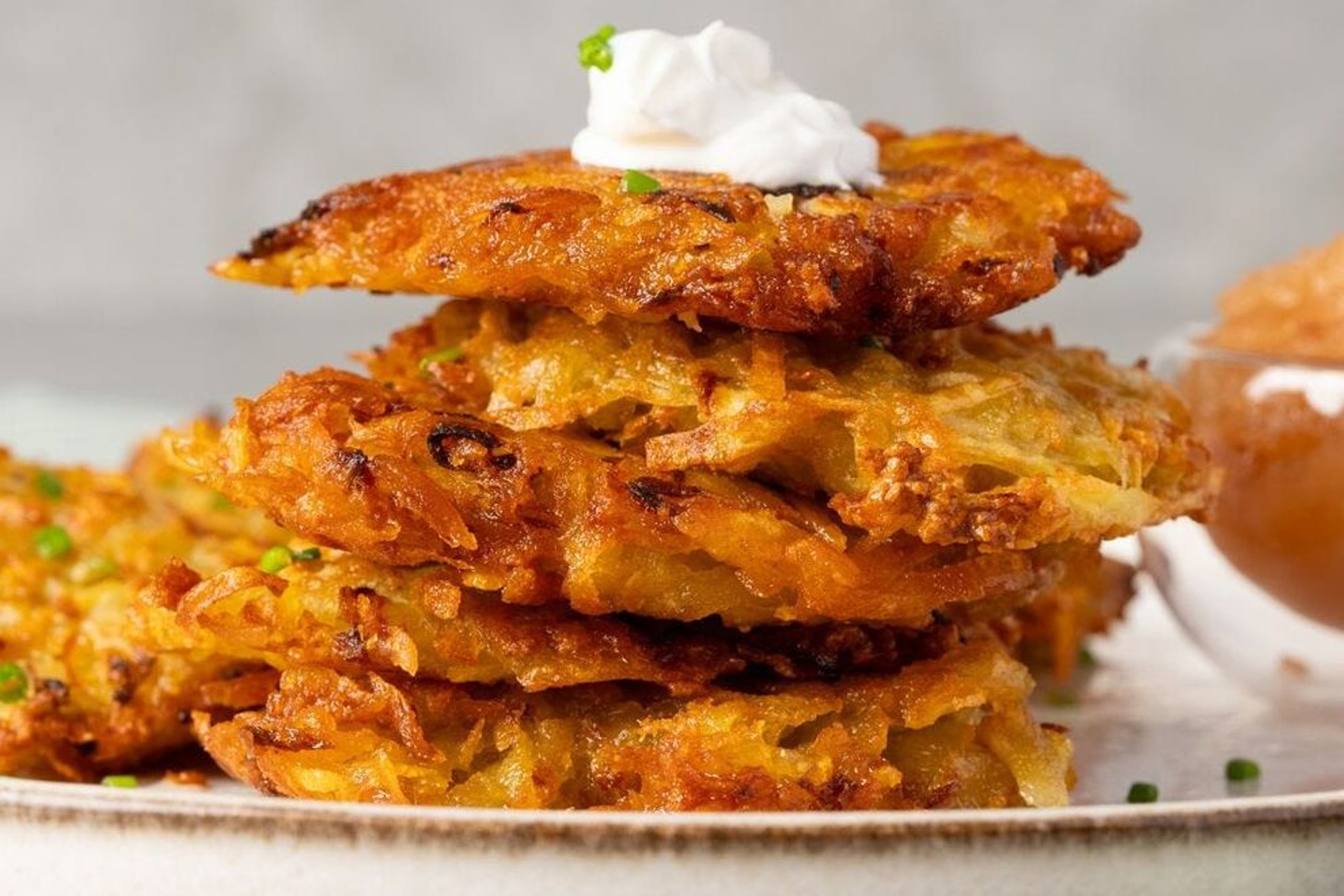 Crispy air-fryer latkes are a healthy holiday food everyone will enjoy