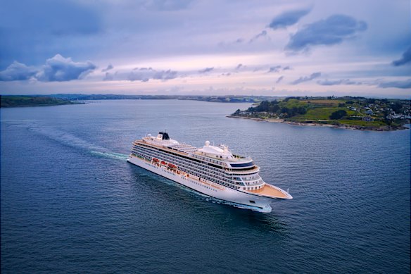 Mid-sized Viking Venus can go where larger ships can’t.