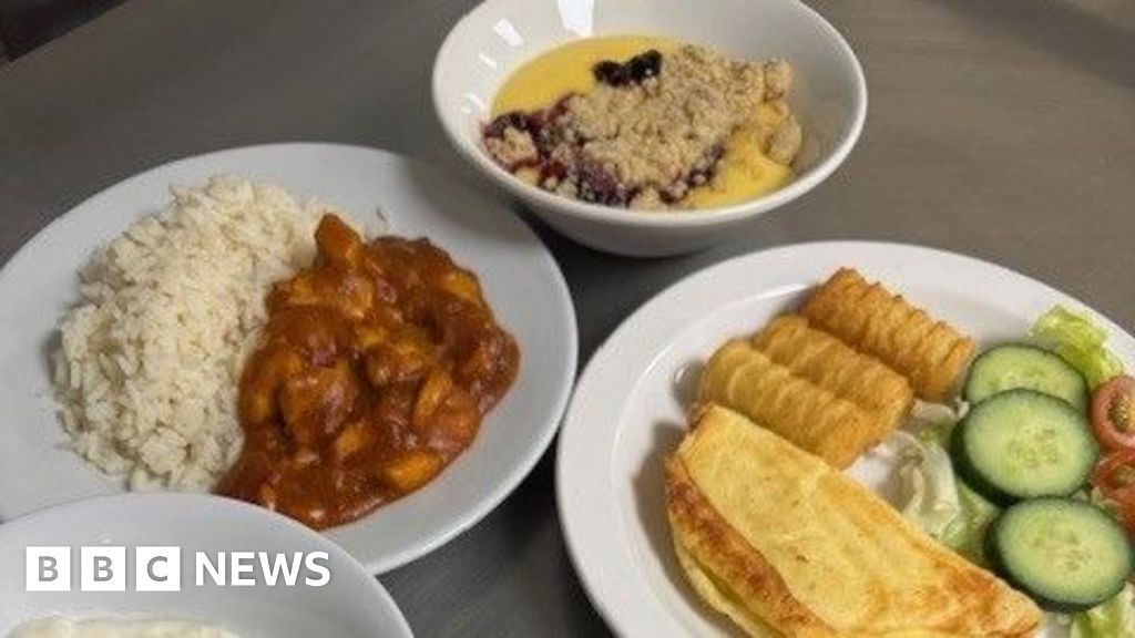 East Yorkshire hospitals save £15,000 by reducing food waste