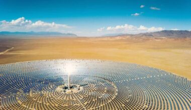 desert-solar-panels