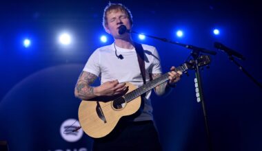 Watch Ed Sheeran cover The Pogues' 'Fairytale Of New York' in Dublin with Beoga, Biird and Nizlopi