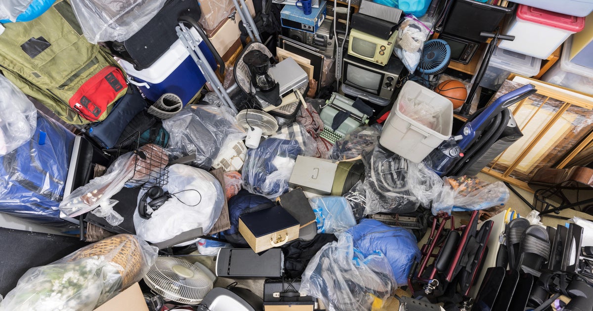 How to tell the difference between hoarding and clutter