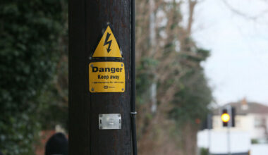 Don't hang Christmas lights from electricity poles, says ESB